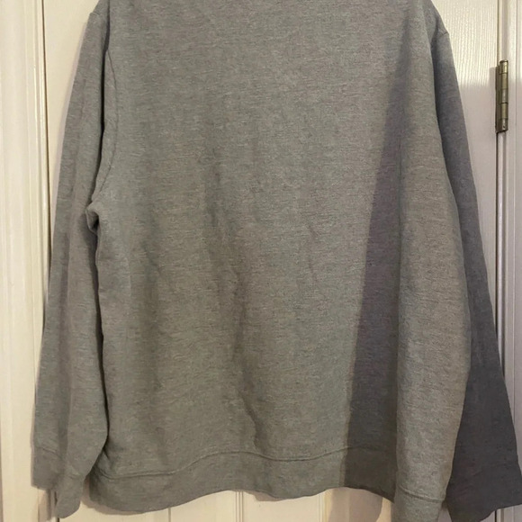 Vineyard Vines 1/4 Zip Sweatshirt - Picture 7 of 8